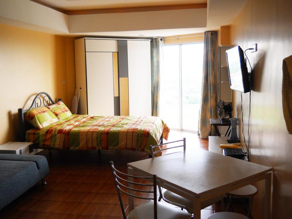 Jomtien Beach Condominium S2 Exterior photo