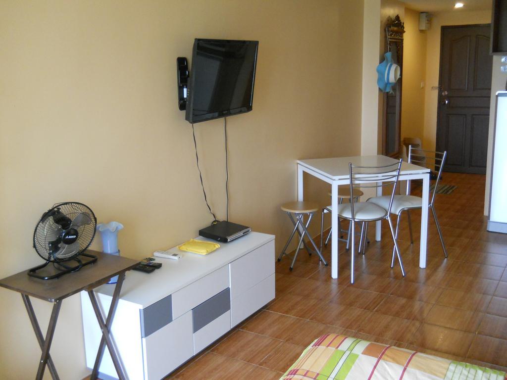 Jomtien Beach Condominium S2 Exterior photo